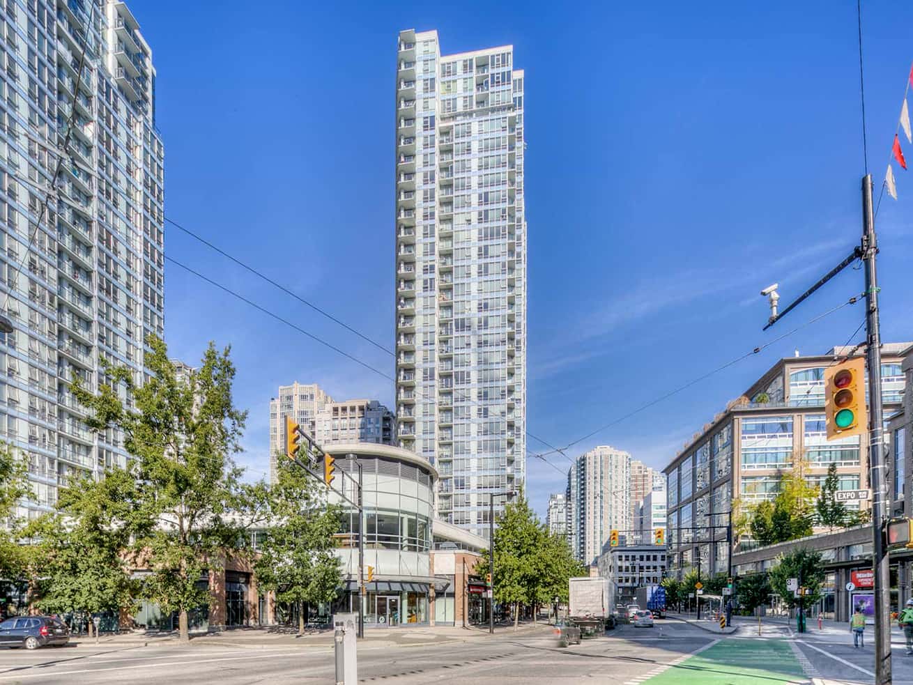 Vancouver apartment rentals max downtown building