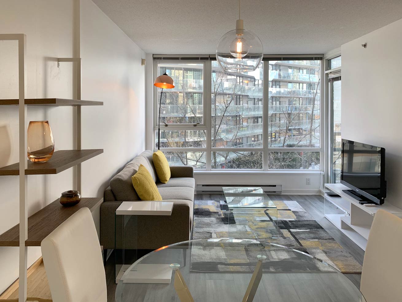 Vancouver downtown apartments max one bedroom den living room