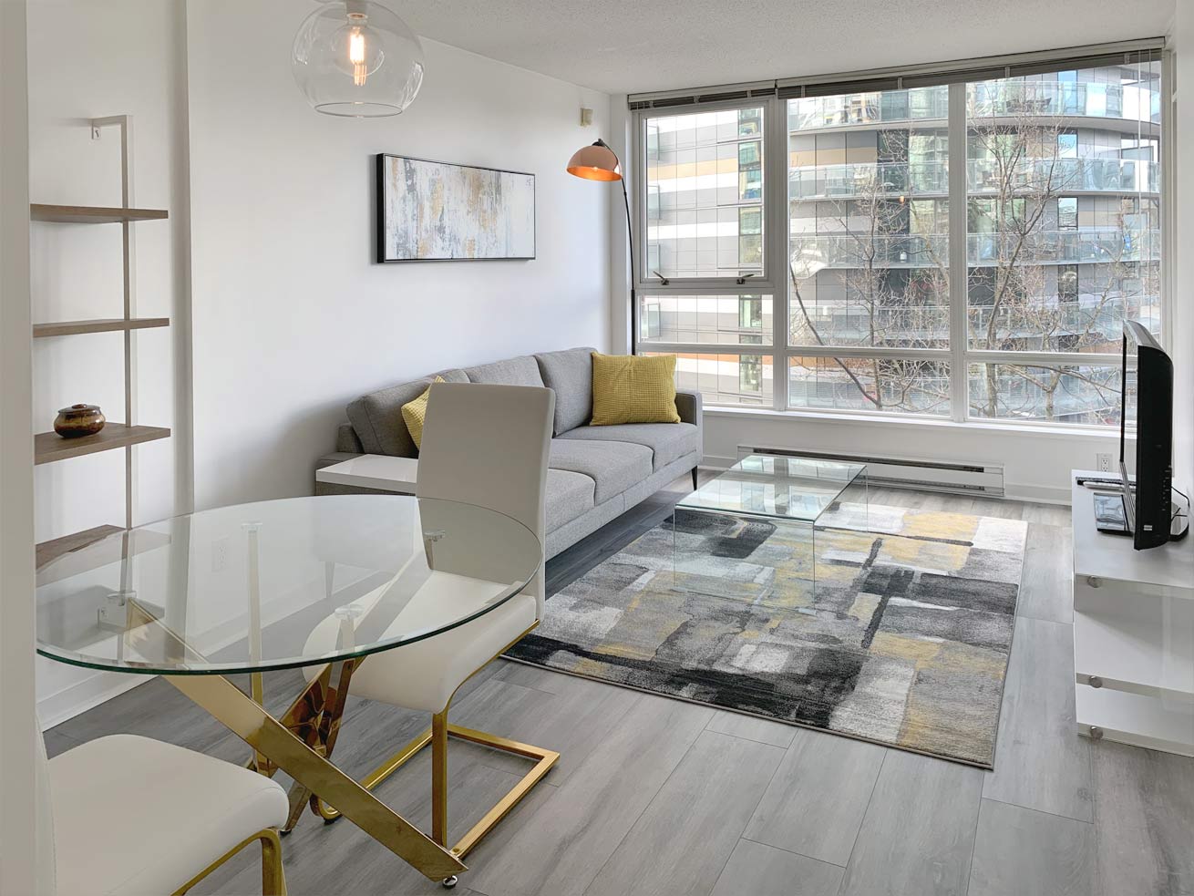 Vancouver downtown apartments max one bedroom den