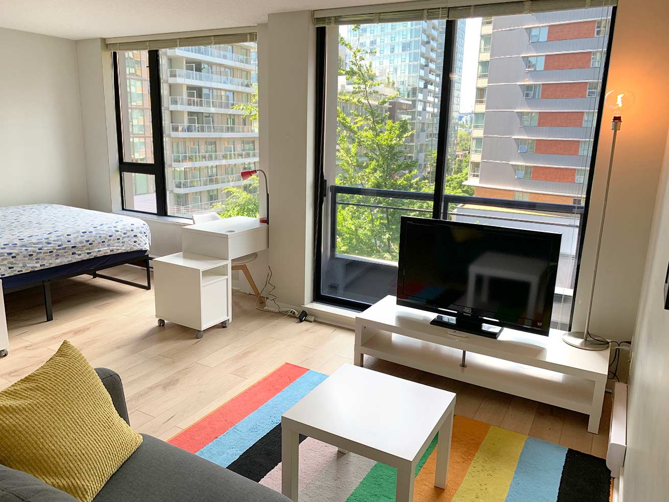 Oscar studio 1 living room Vancouver condo rentals oscar studio living room